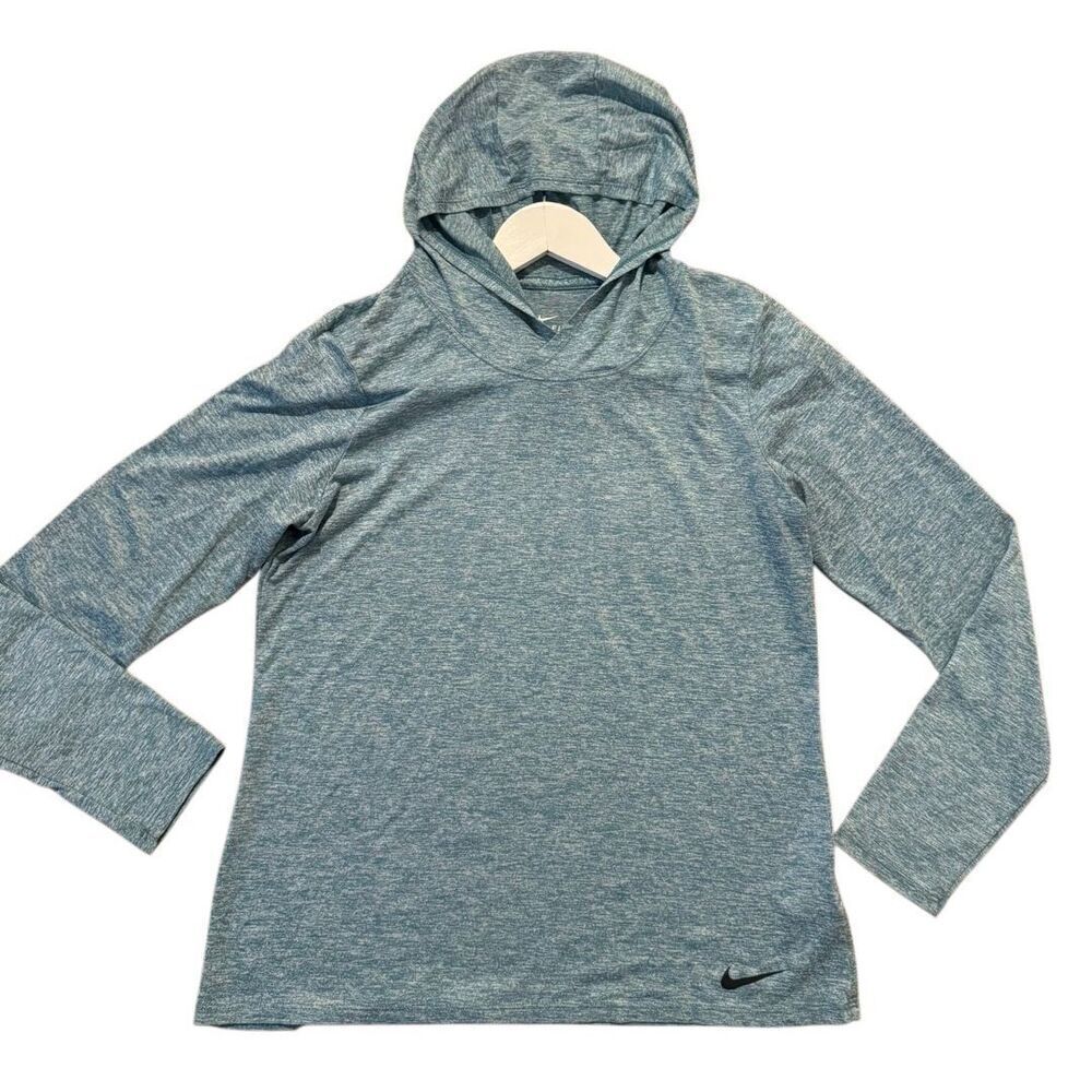 Nike dri-fit green hooded athletic long sleeve top M